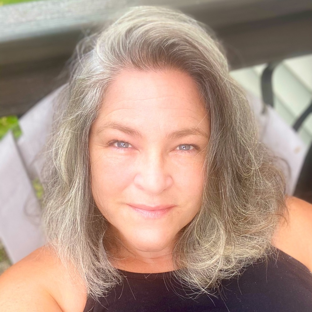 Meet your Posher, Carrie